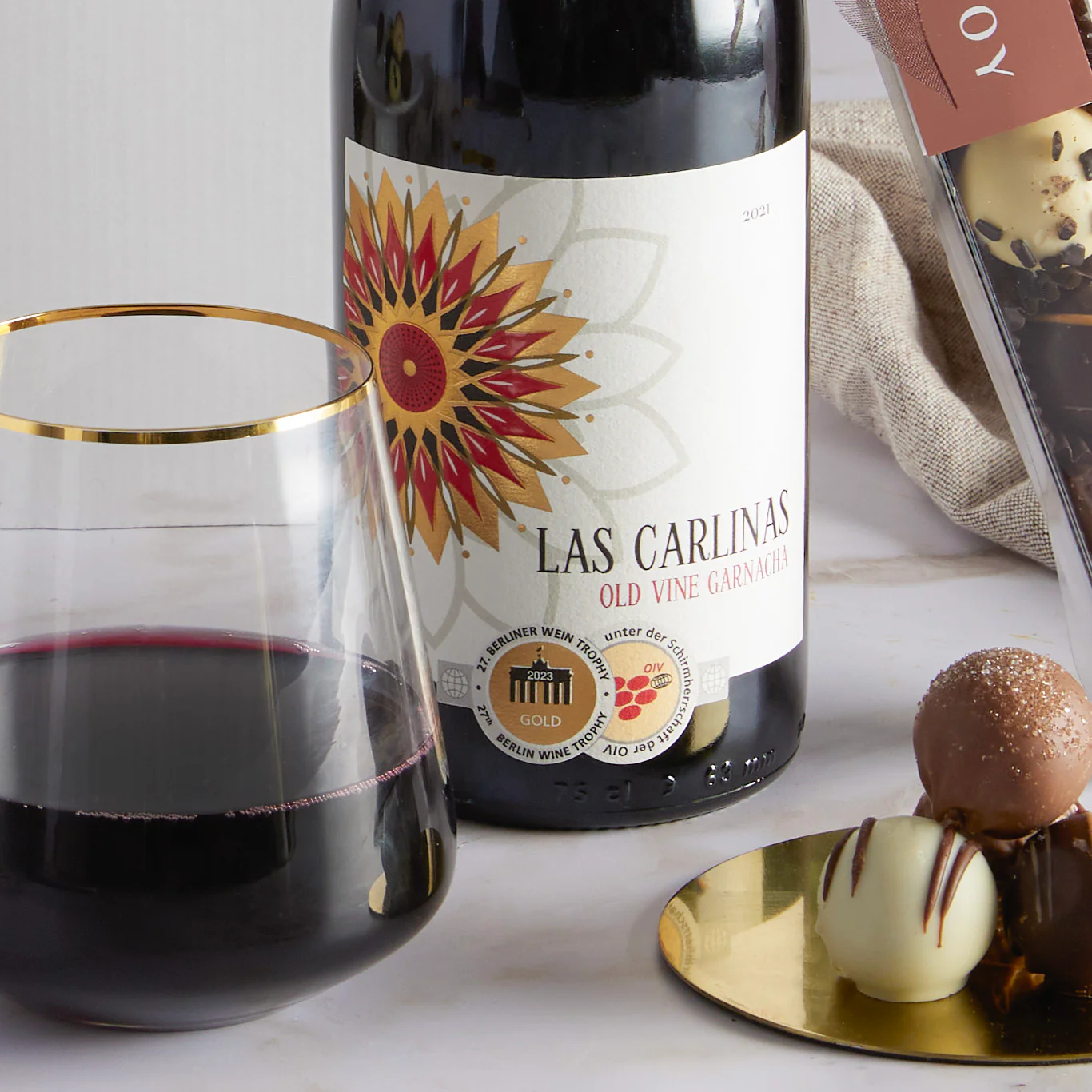 Red Wine and Belgian Chocolates Hamper - Image 4