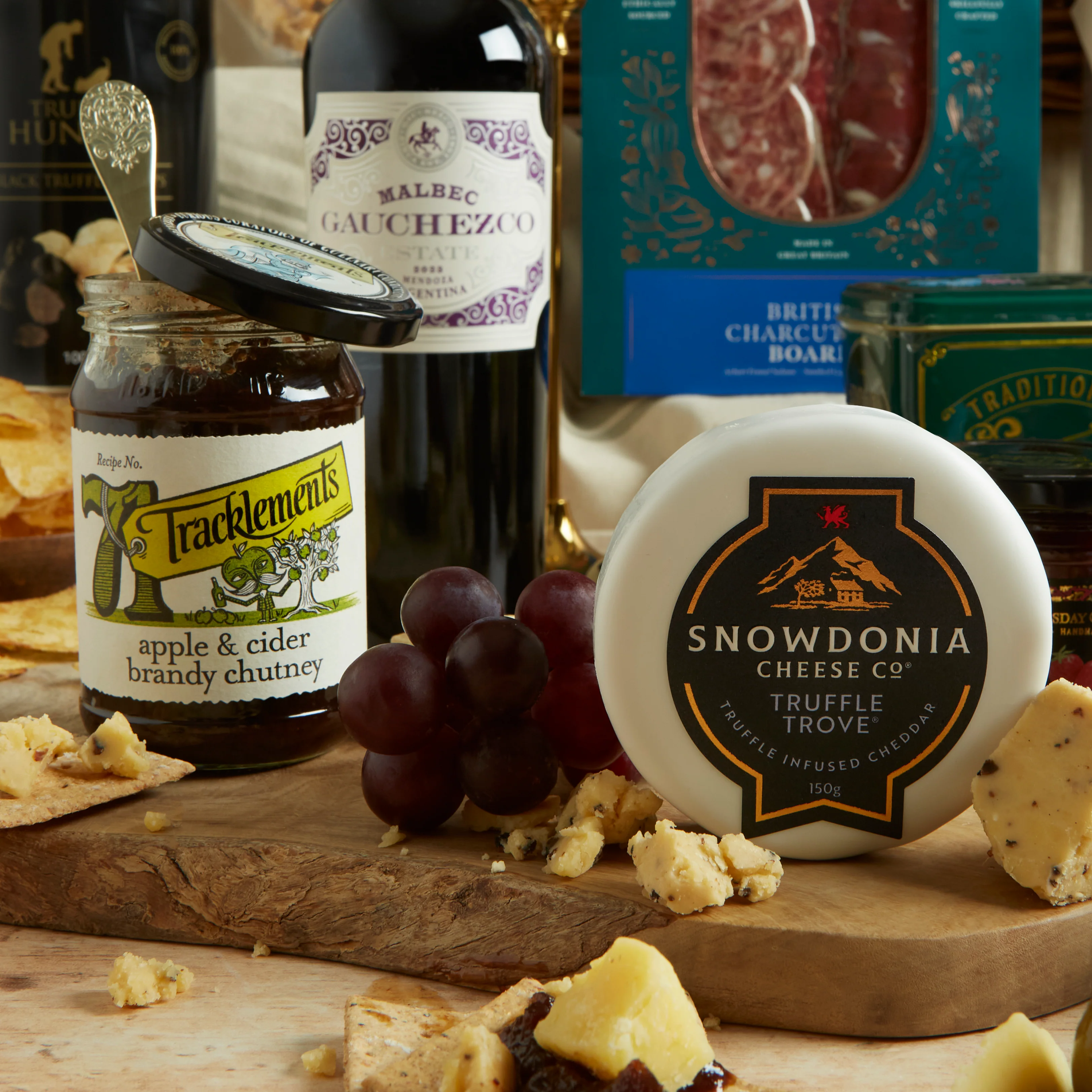 The Grand Food and Wine Hamper - Image 6